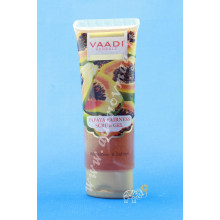 Осветляющий гель-скраб с медом и шафраном от Vaadi Herbals